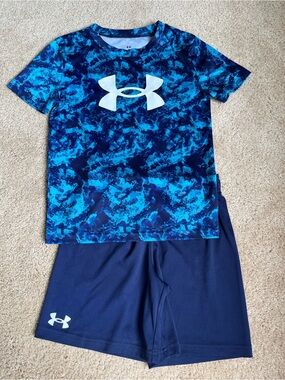 Under Armour Blue Camo Performance Tee and Navy Shorts Set size 6